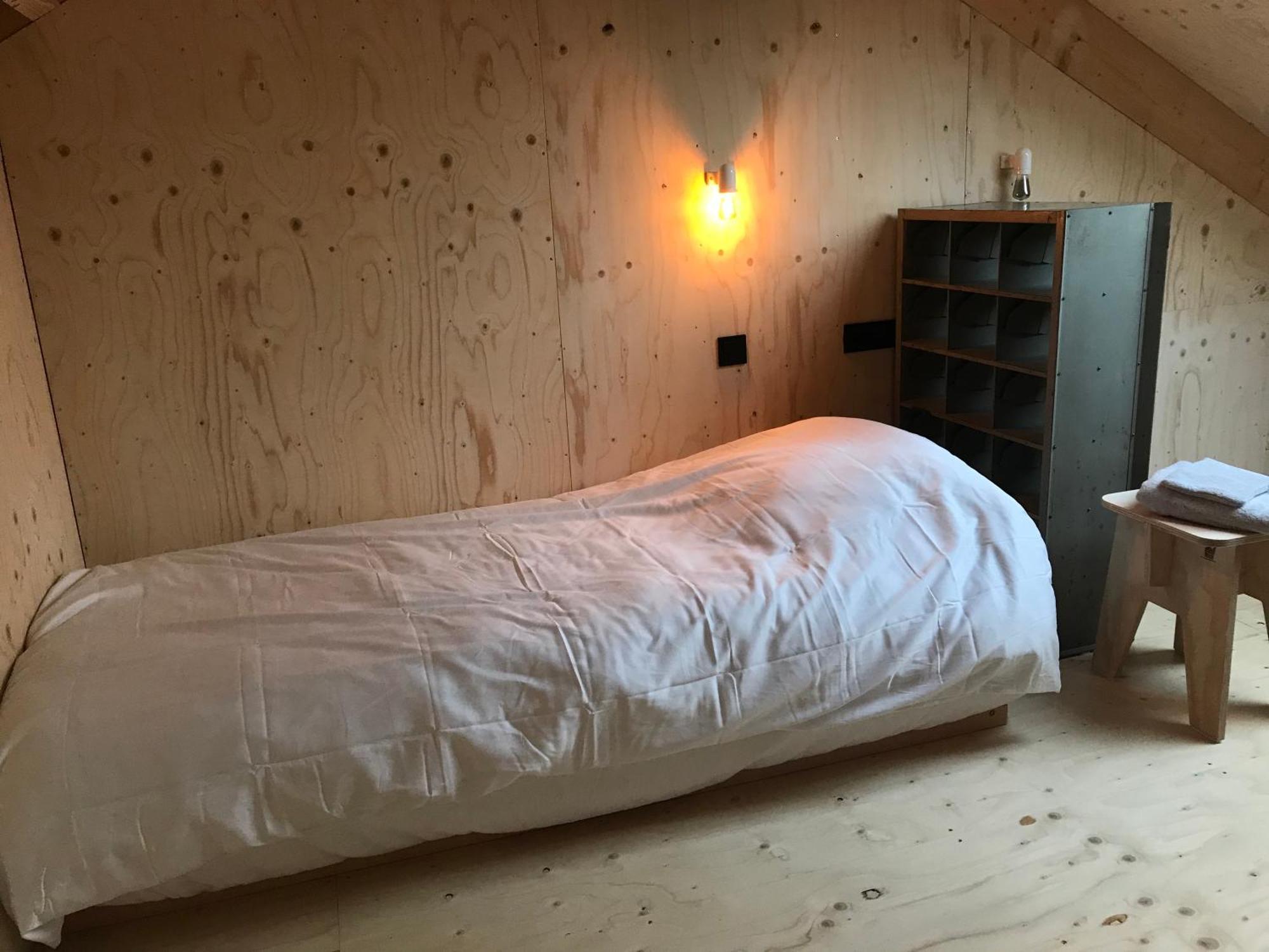 Bed En Brood In De Kapschuur - Boerderij De Zuiderkrib Bed & Breakfast Kraggenburg Eksteriør bilde
